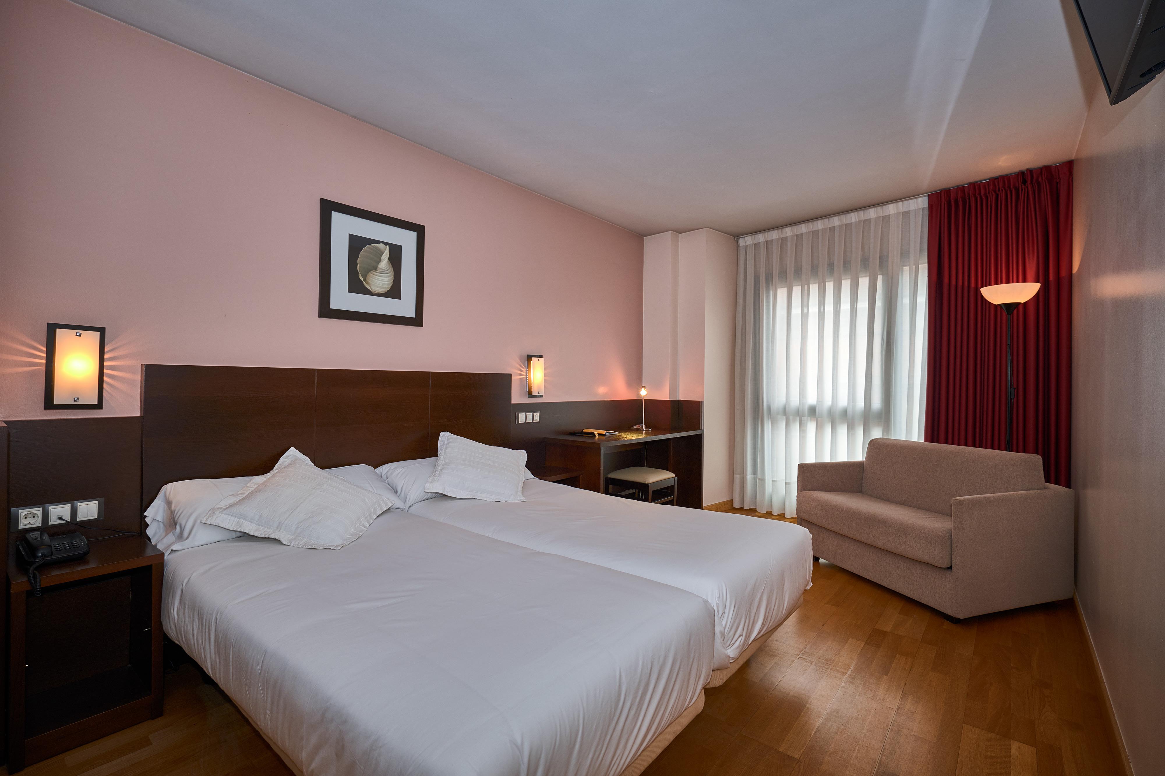 Hotel Castro Real Овьедо Экстерьер фото