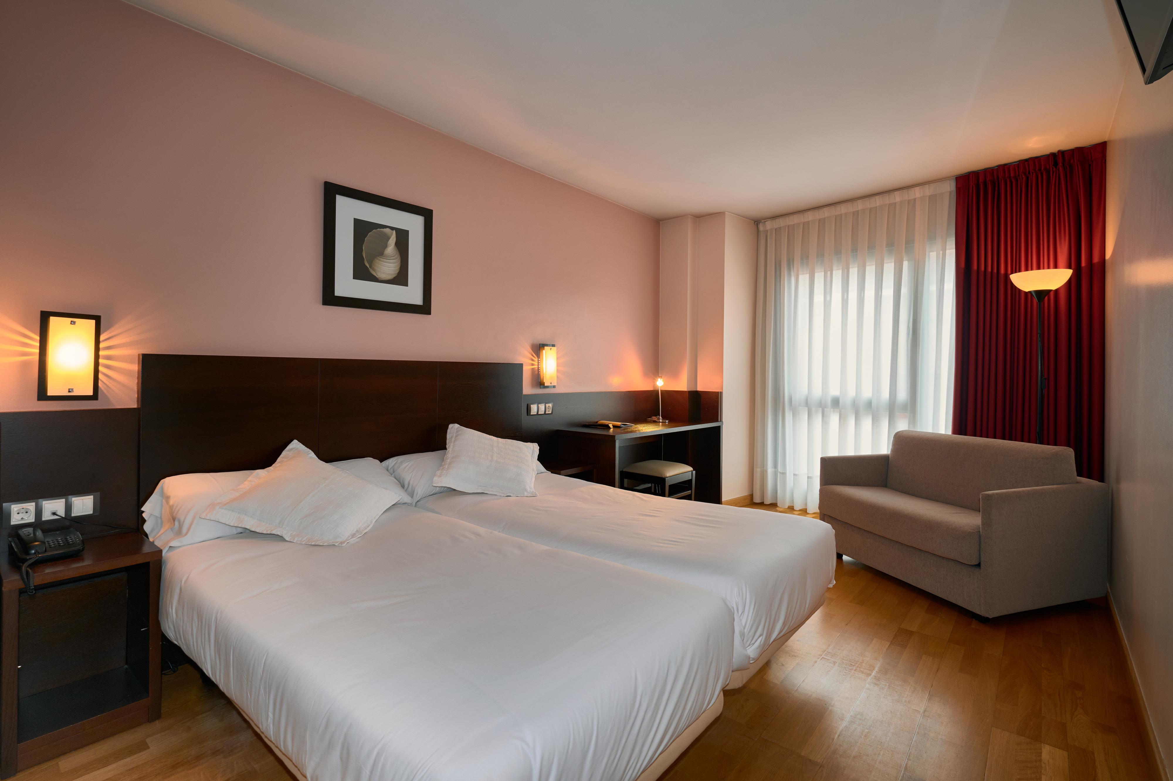 Hotel Castro Real Овьедо Экстерьер фото