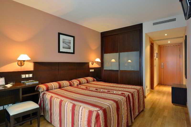 Hotel Castro Real Овьедо Экстерьер фото